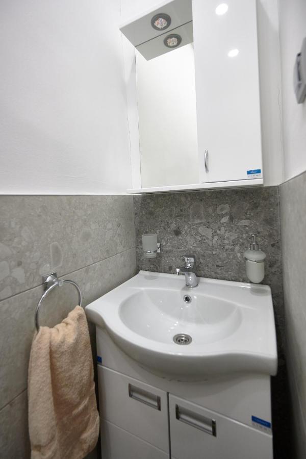 Vanimi Lux Apartmani Kikinda Zewnętrze zdjęcie